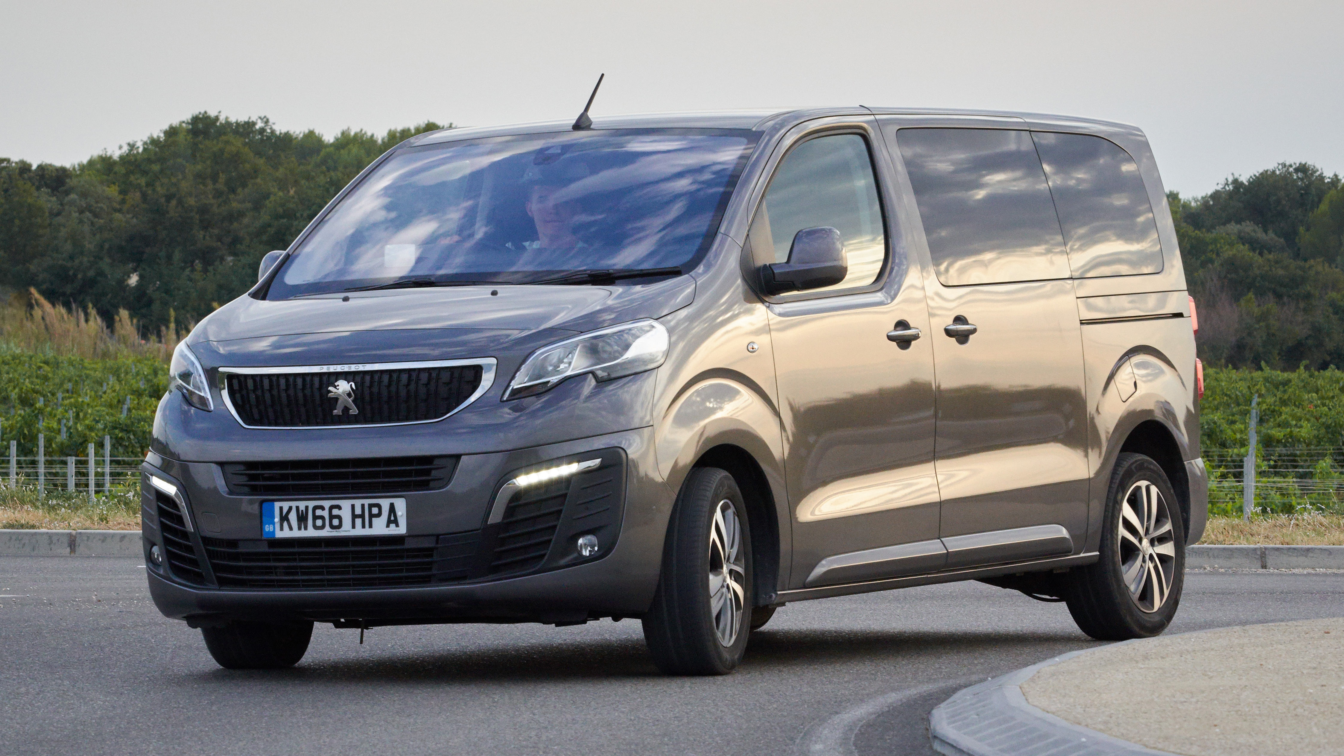 Peugeot Expert Traveller  2018 - voorkant
