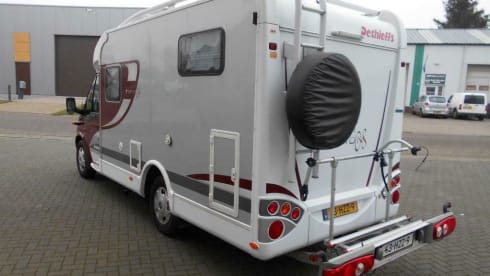 Foto van DETHLEFFS H 6945
