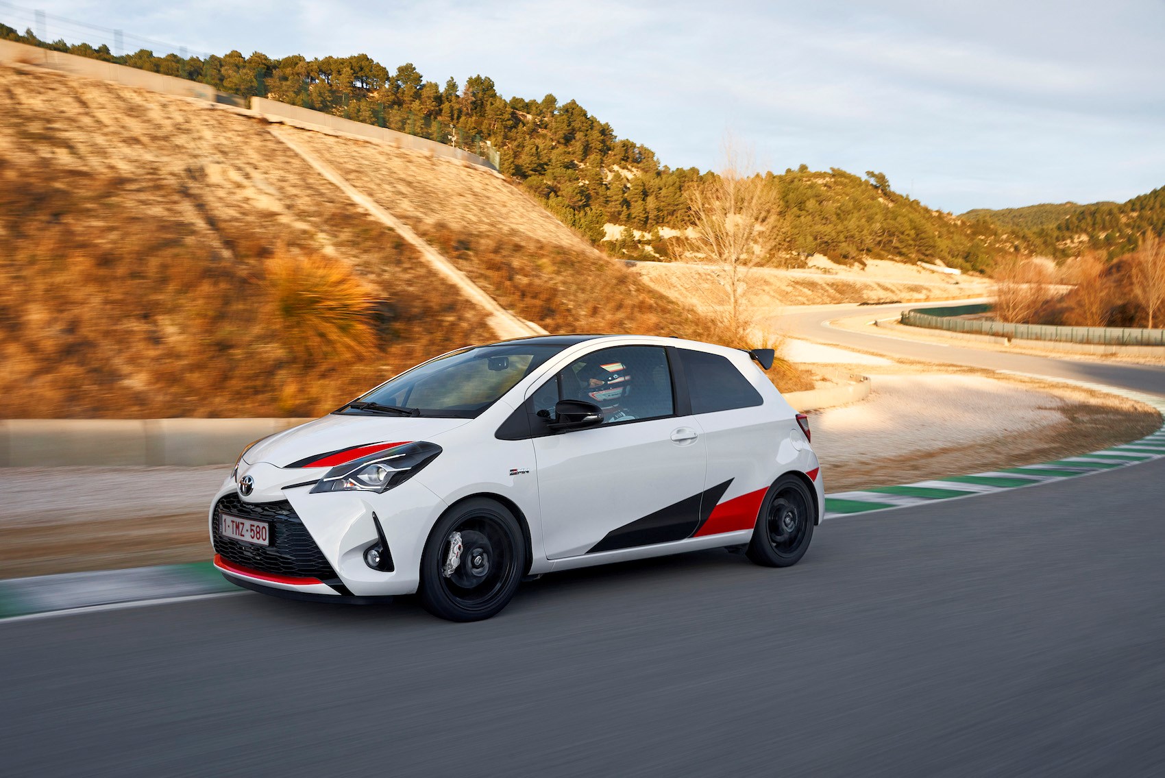Foto van TOYOTA TOYOTA YARIS GRMN