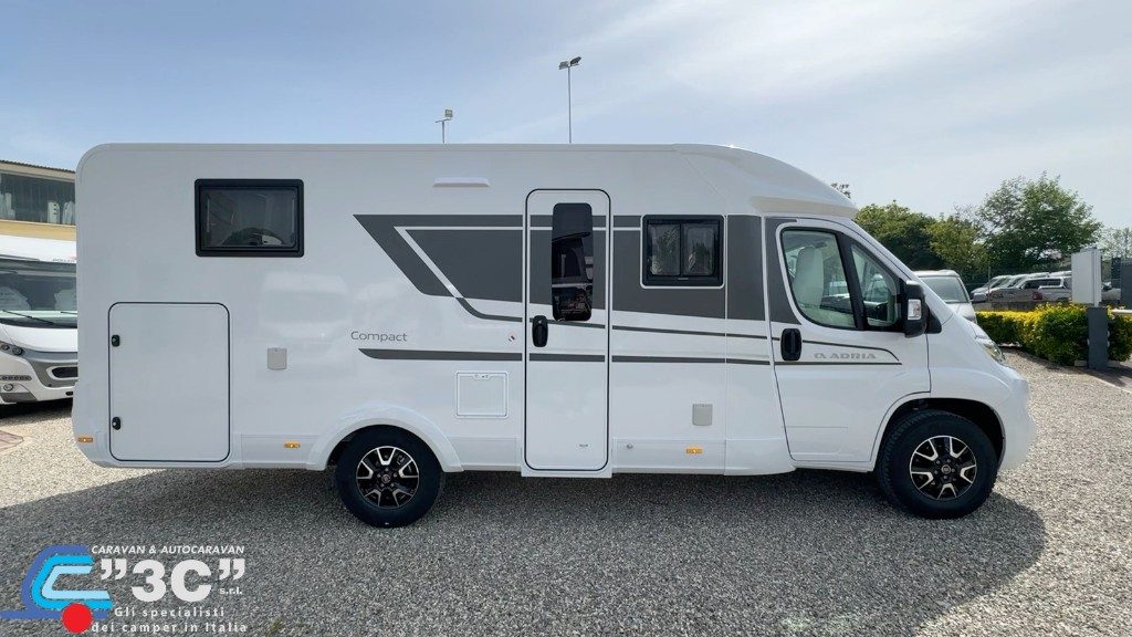 Foto van ADRIA CORAL 670DC