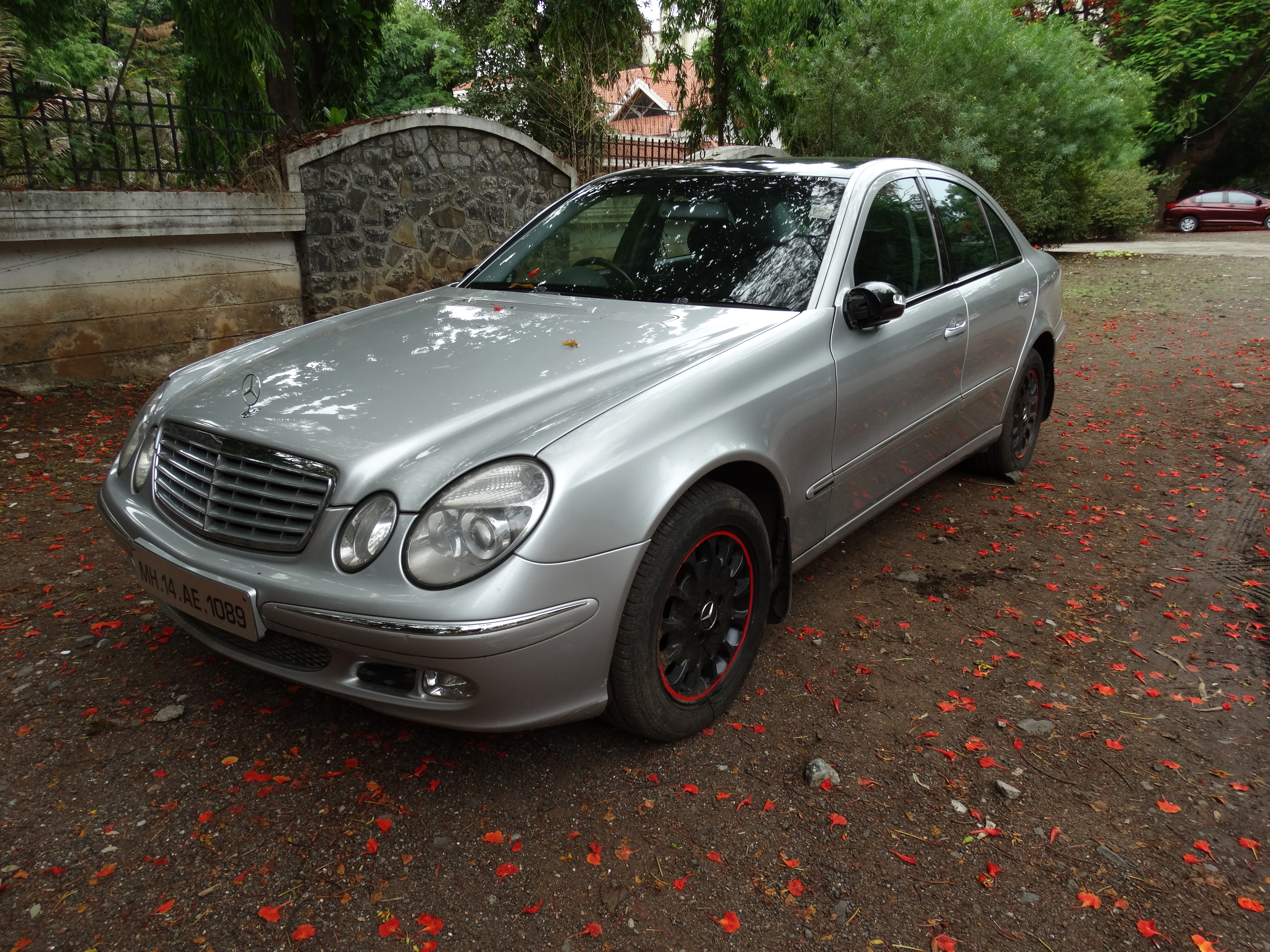 Foto van MERCEDES-BENZ E 200 KOMPRESSOR