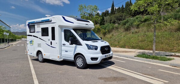 Foto van ELNAGH BARON 581