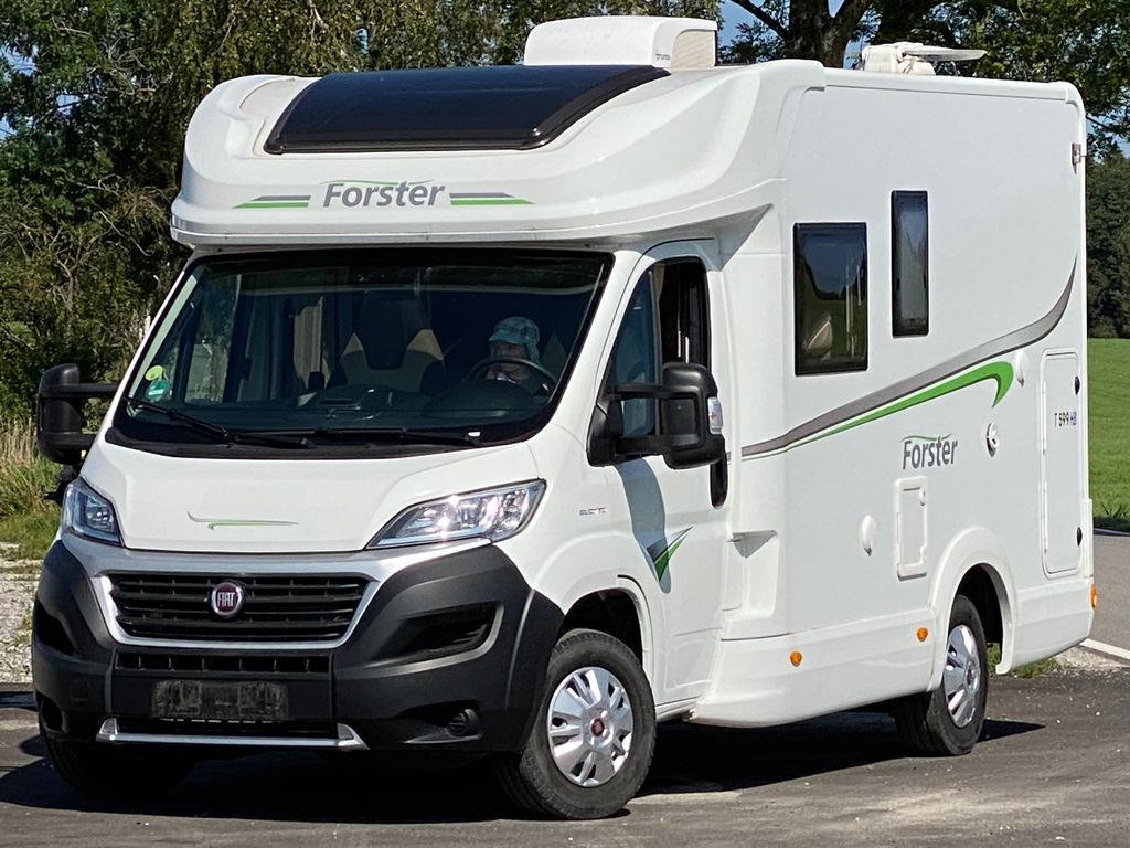 Foto van EURA MOBIL FORSTER T 699 EB