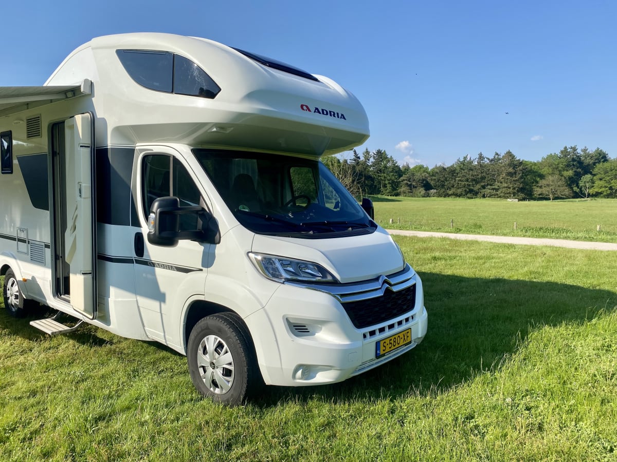 Foto van ADRIA CORAL XL A 670 SL