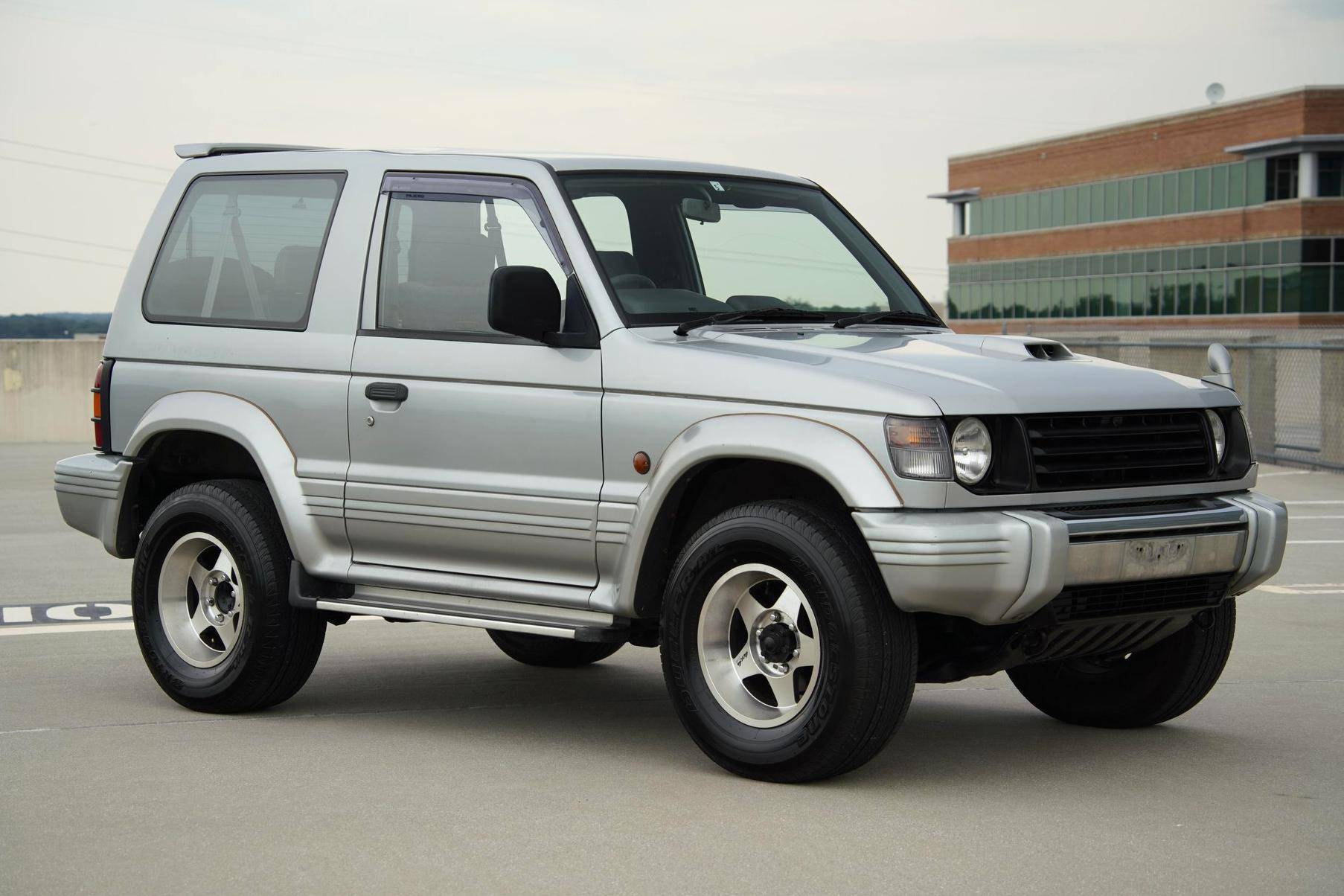 Foto van MITSUBISHI PAJERO