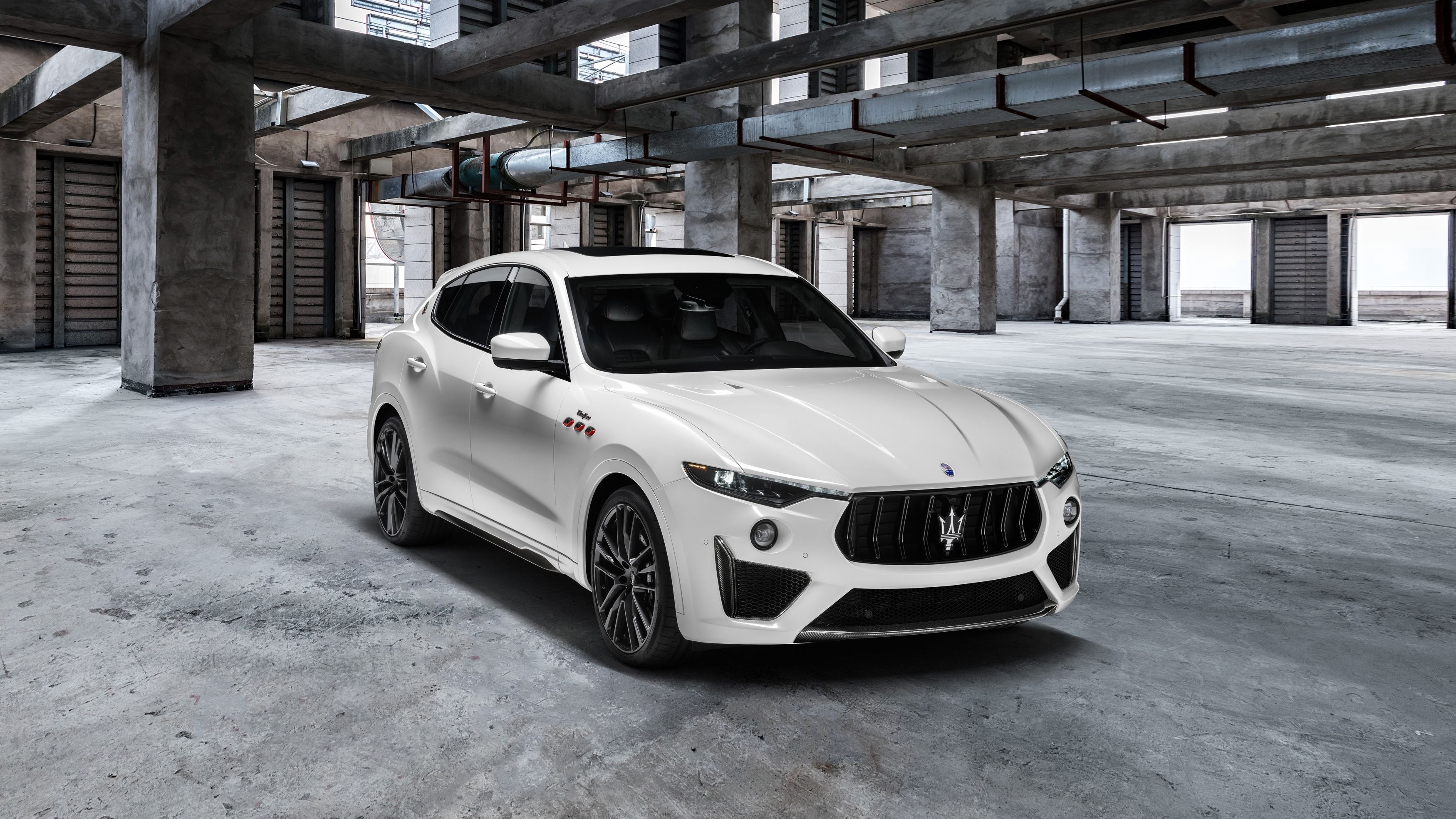 Foto van MASERATI LEVANTE S