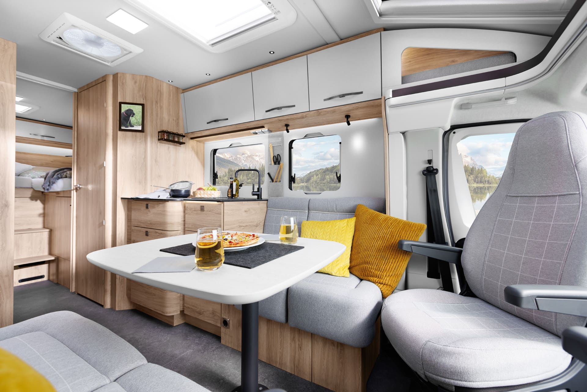 Foto van EURA MOBIL PT 720 EB