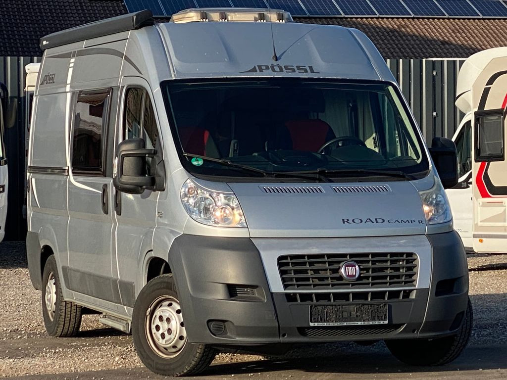 Foto van POESSL ROADCAMP