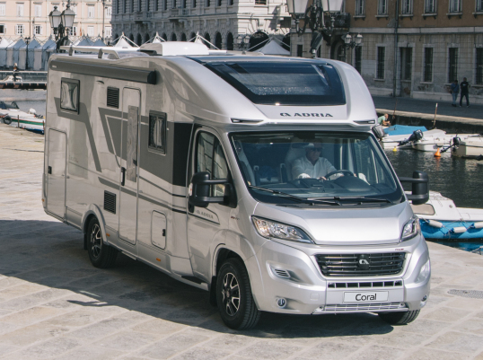 Foto van ADRIA CORAL 670 DL