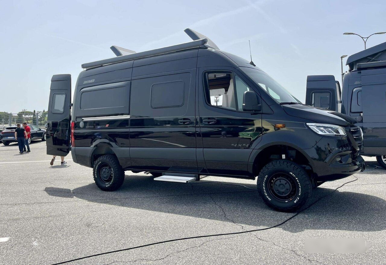 Foto van HYMER GRAND CANYON S 4X4