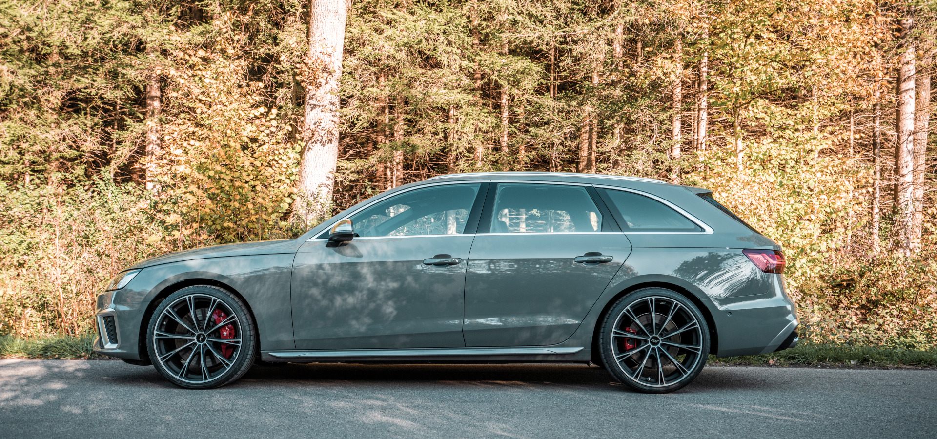 Foto van AUDI S4 LIMOUSINE