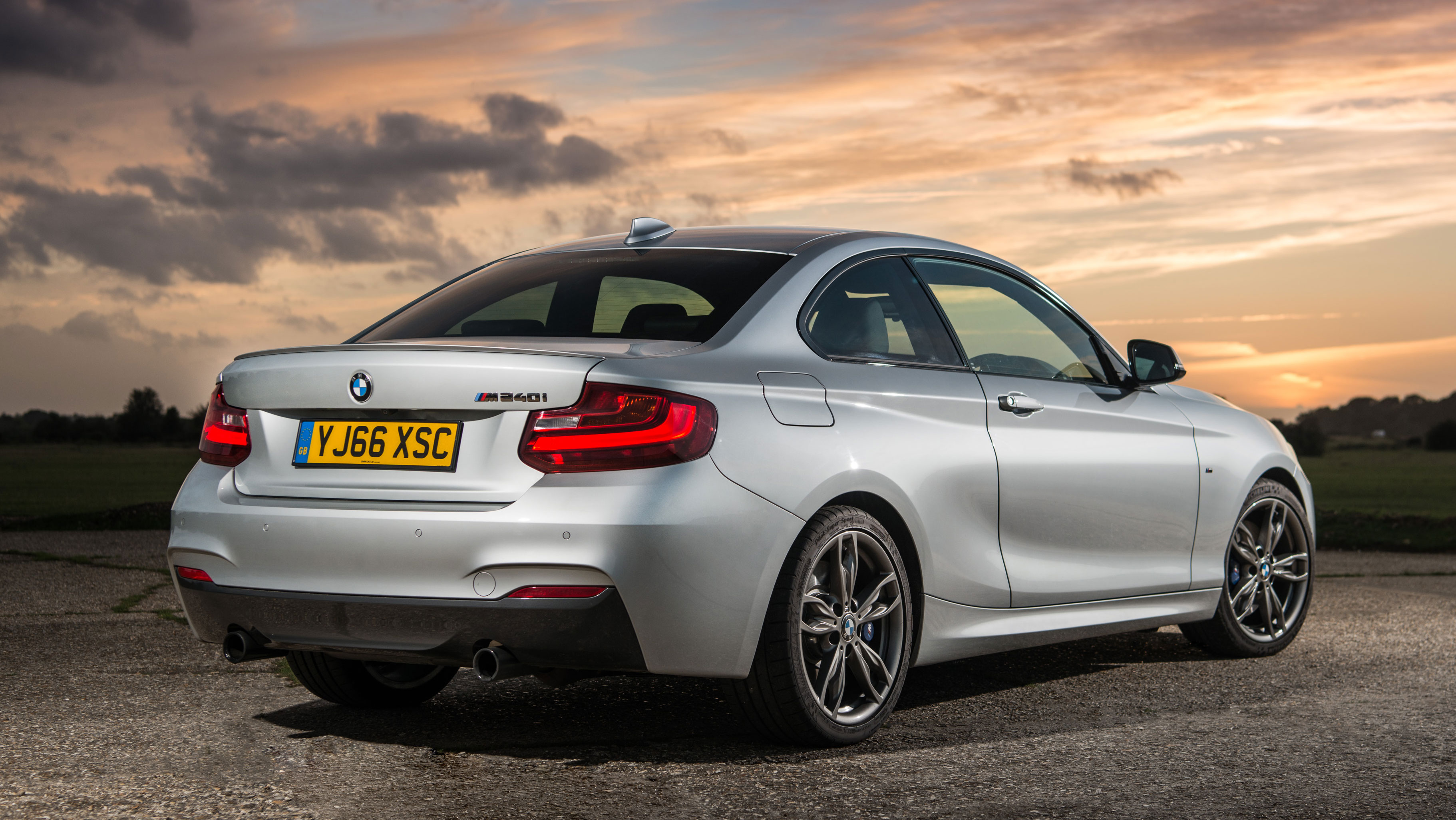 Foto van BMW M240I