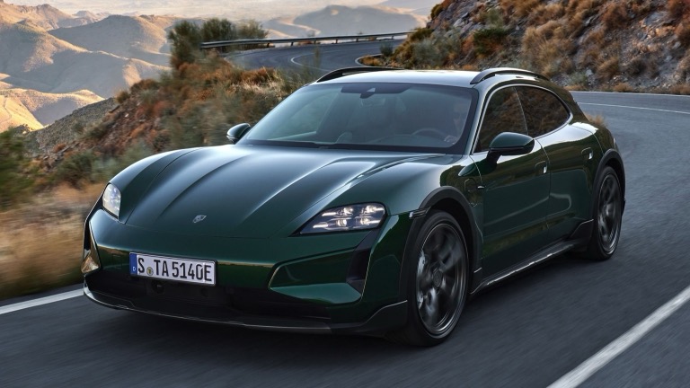 Foto van PORSCHE TAYCAN 4