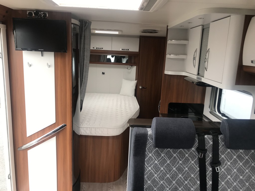 Foto van HOBBY T70 F