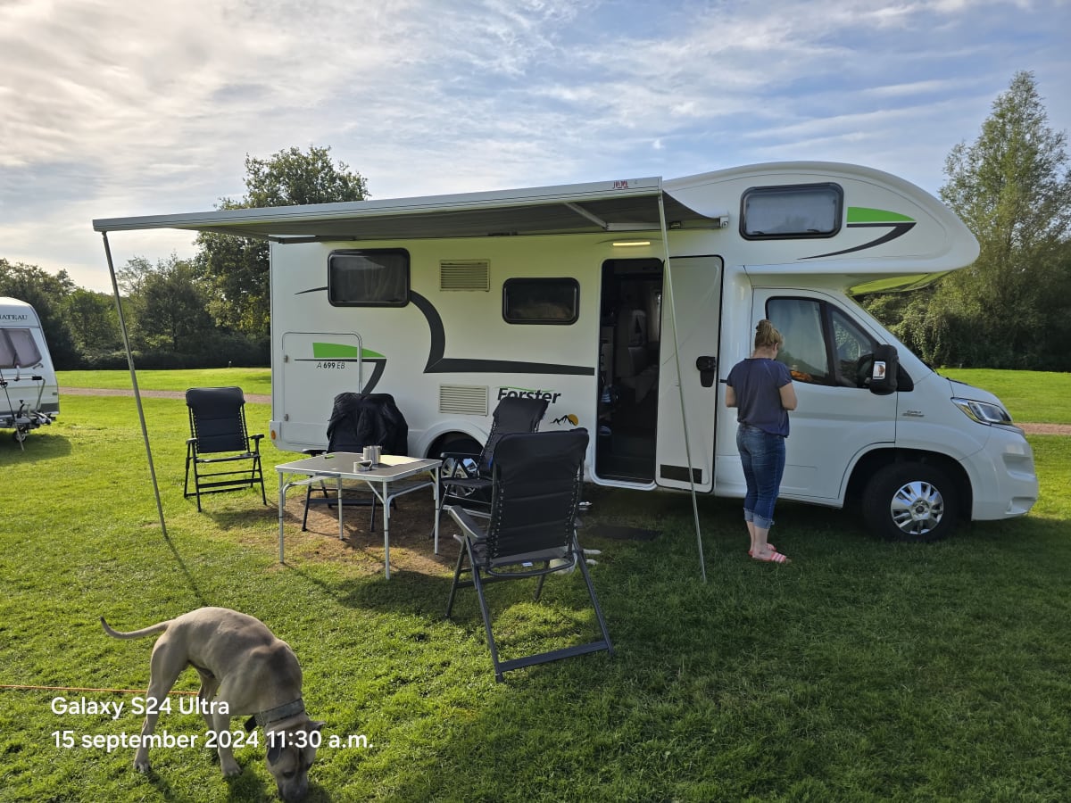 Foto van EURA MOBIL FORSTER T 699 EB
