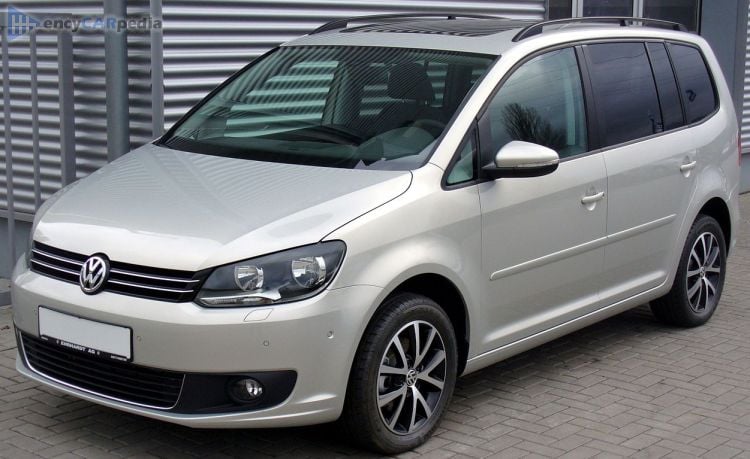 Volkswagen Touran  2011 - voorkant