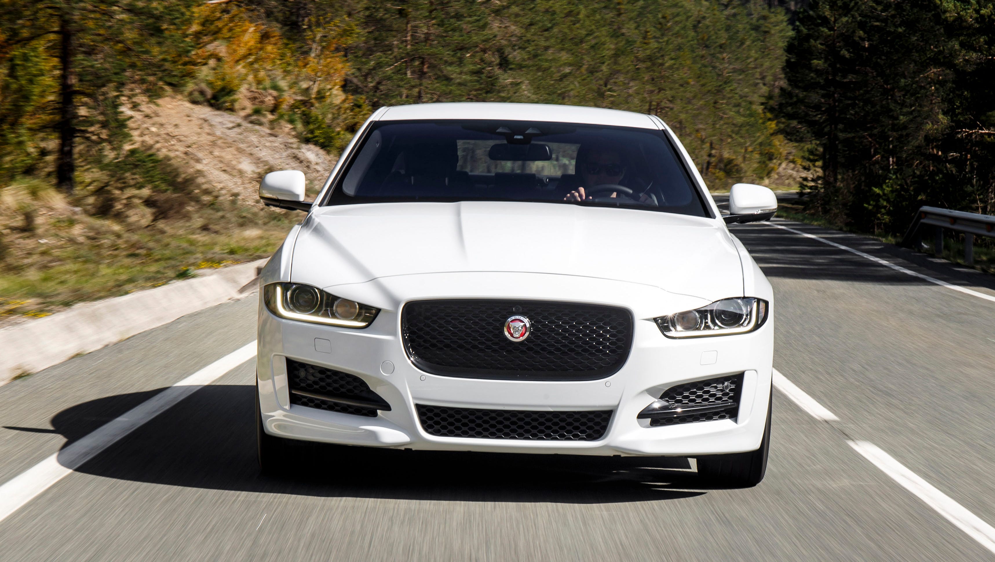 Foto van JAGUAR JAGUAR XE