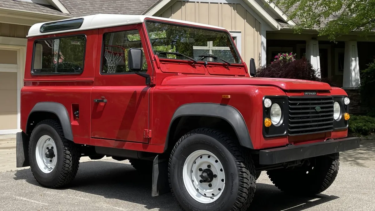 Foto van LAND ROVER DEFENDER 90