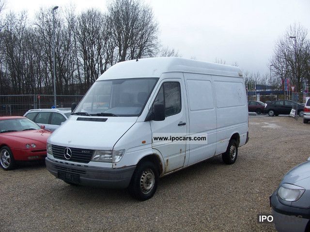 Foto van MERCEDES-BENZ 212 D