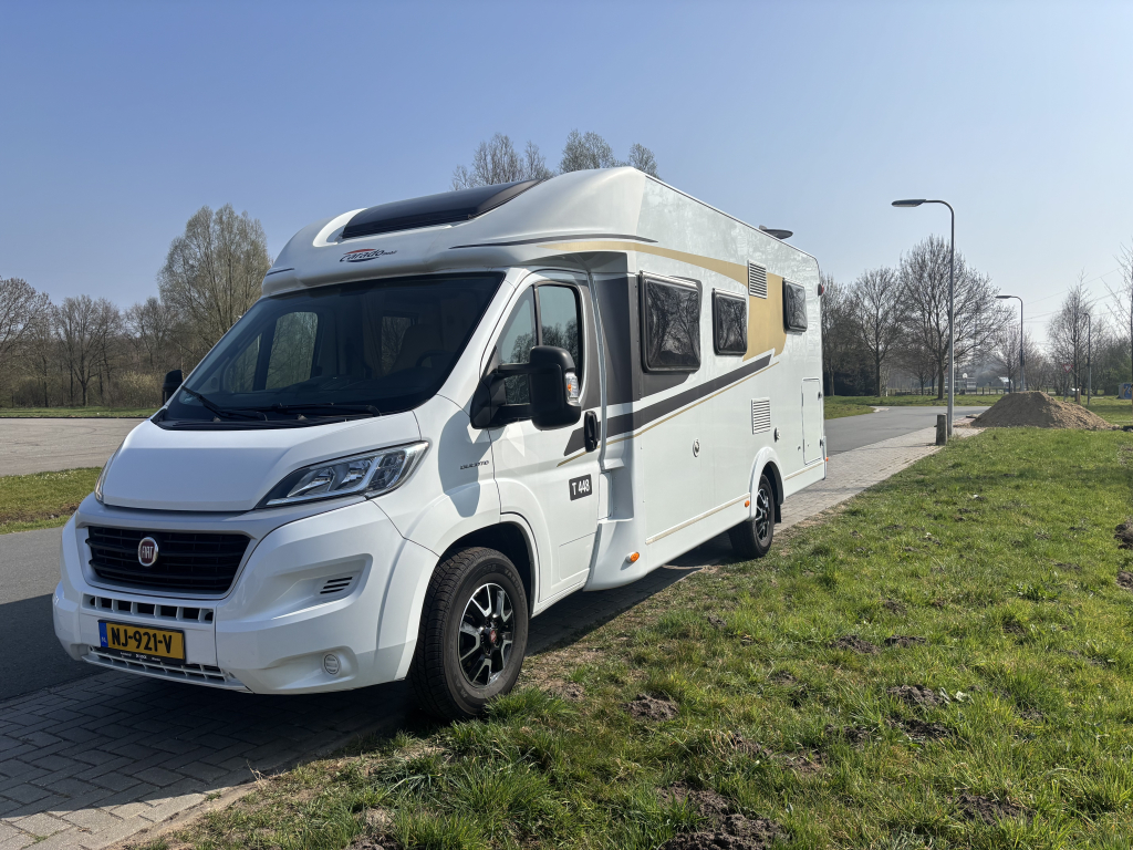 Foto van CAPRON T 448