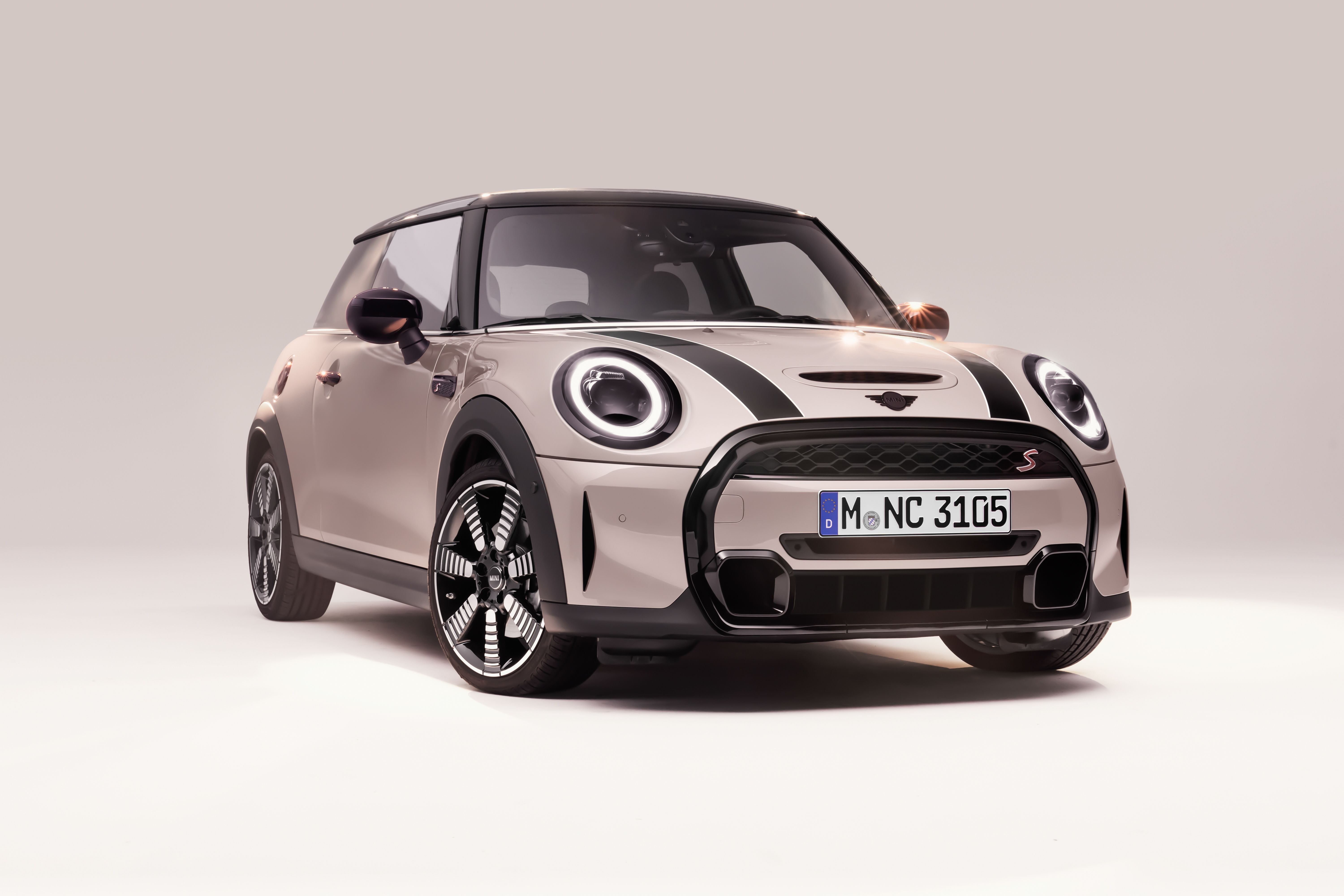 Mini Cooper S  2022 - voorkant