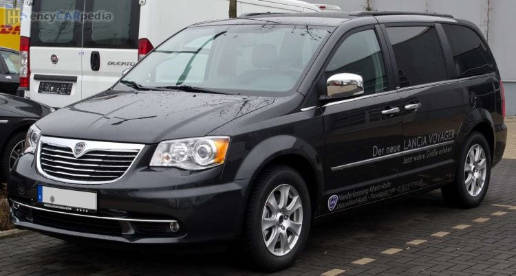 Foto van LANCIA VOYAGER