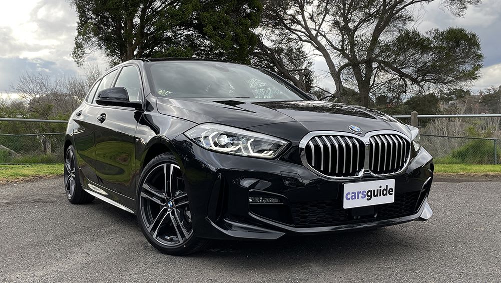 BMW 118i  2023 - voorkant