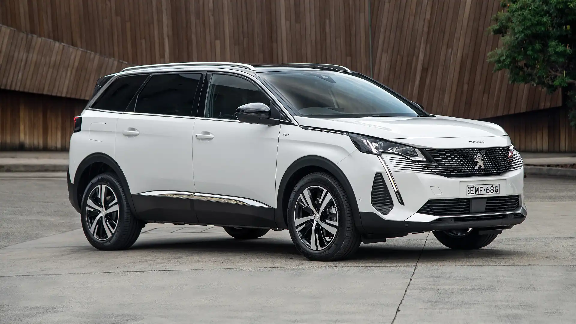 Peugeot 5008  2021 - voorkant