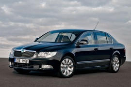 Skoda Superb  2012 - voorkant