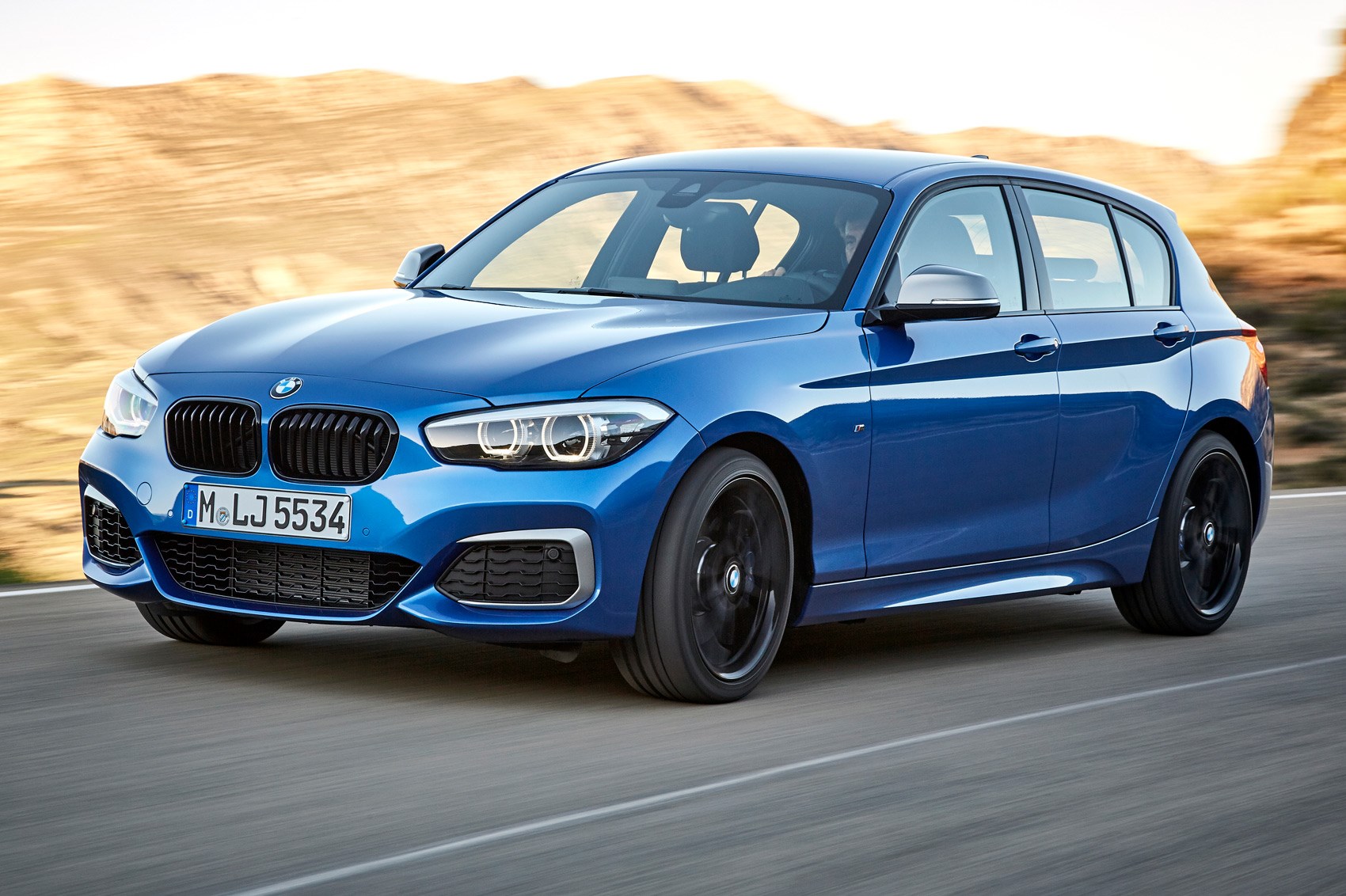 Foto van BMW M140I XDRIVE