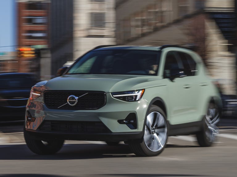 Volvo XC40  2025 - voorkant