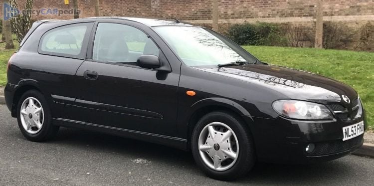 Foto van Nissan Almera