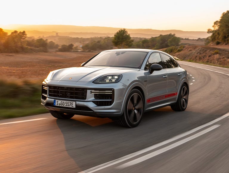 Foto van PORSCHE CAYENNE TURBO E-HYBRID