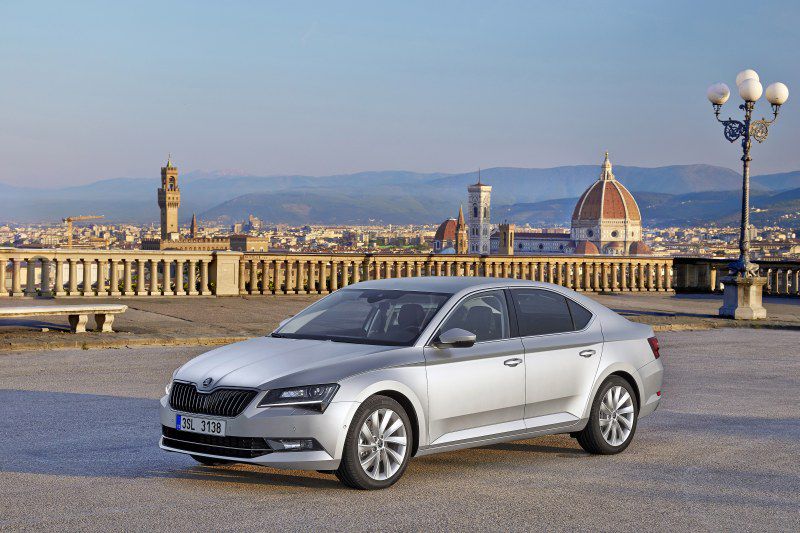 Skoda Superb  2018 - voorkant