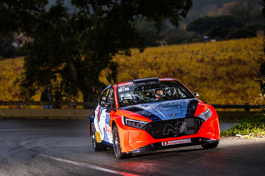 Foto van HYUNDAI I20 N