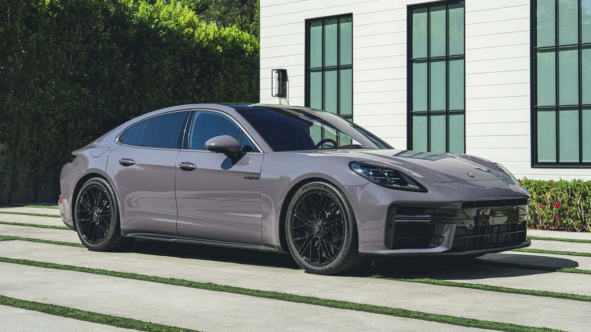 Foto van PORSCHE PANAMERA TURBO E-HYBRID