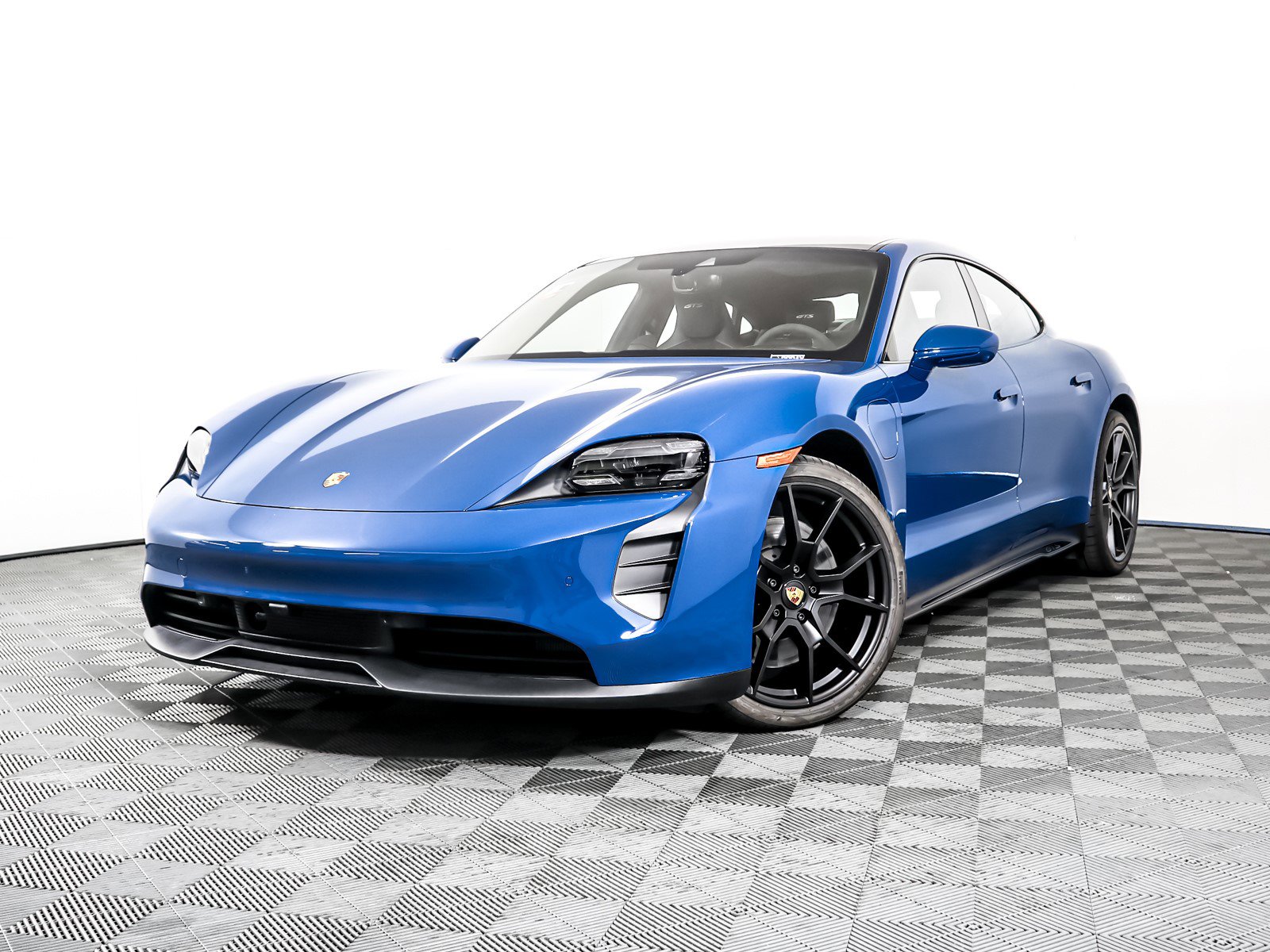 Foto van PORSCHE Taycan GTS