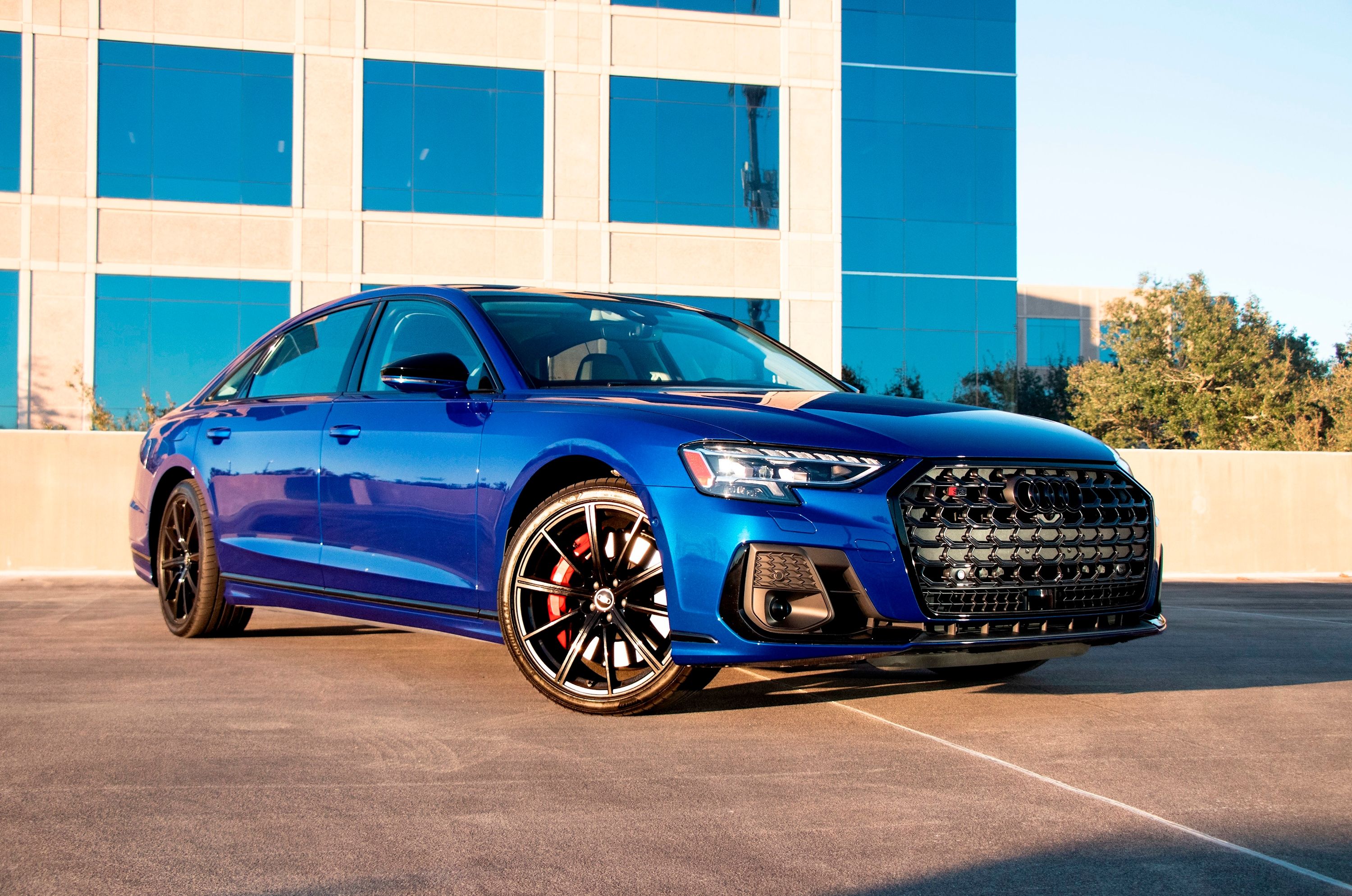 Foto van AUDI S8