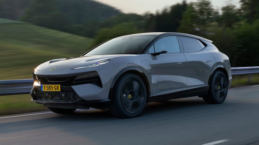 Foto van LOTUS ELETRE