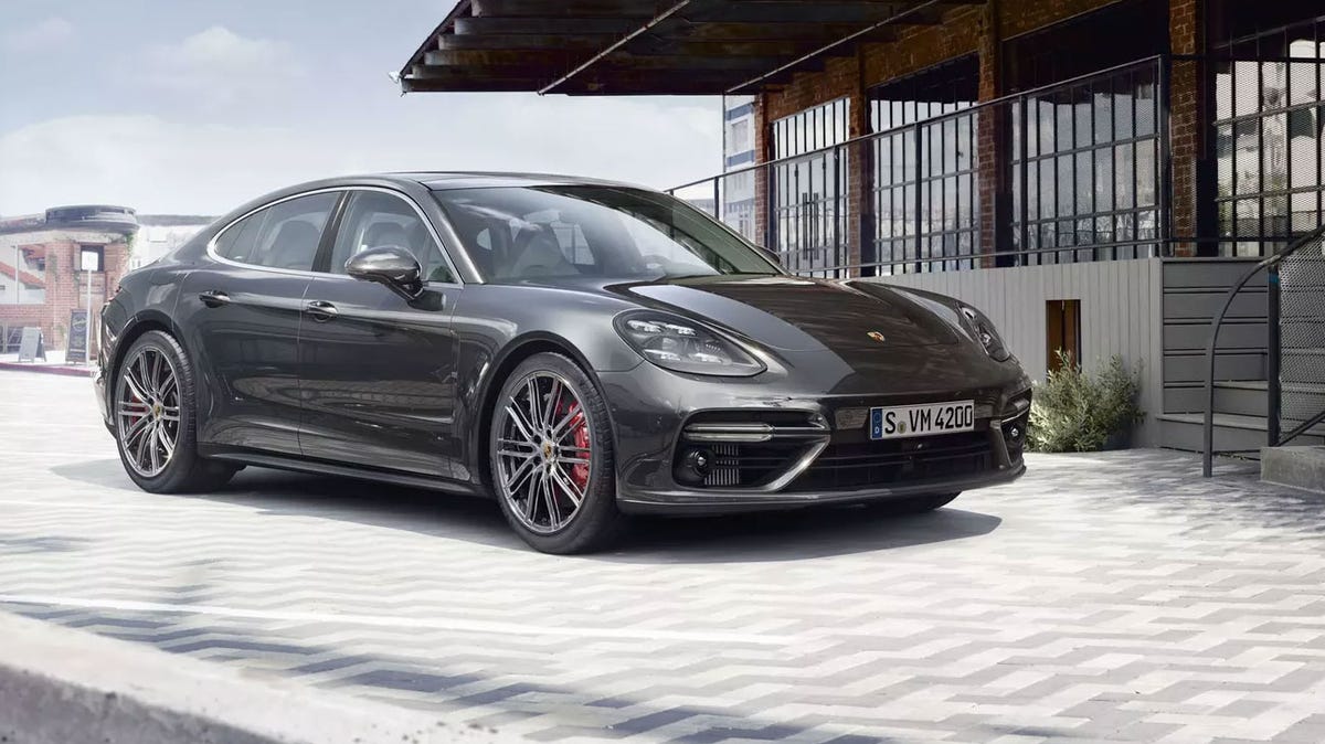 Foto van PORSCHE PANAMERA TURBO