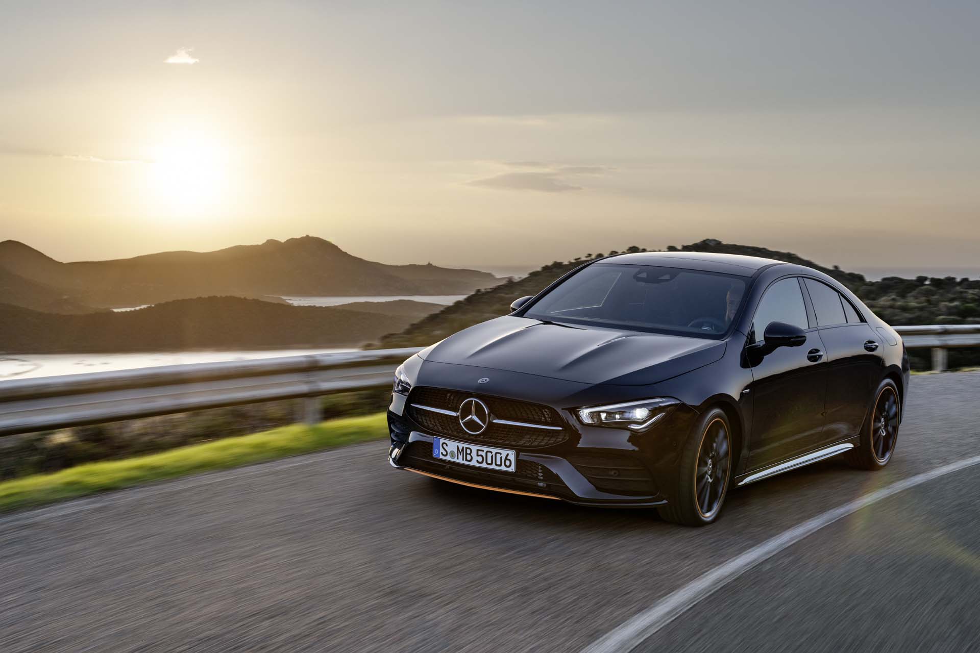 Foto van MERCEDES-BENZ CLA 200