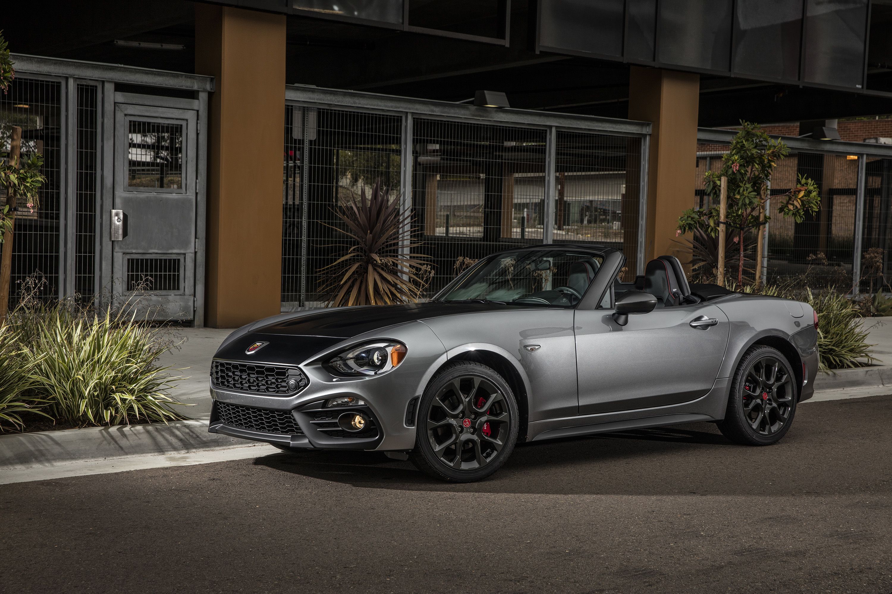 Foto van FIAT ABARTH 124 SPIDER