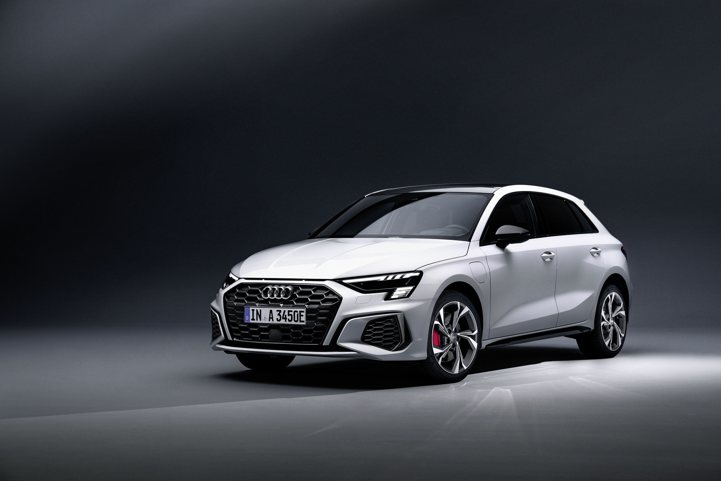 Foto van AUDI A3 45 TFSIE