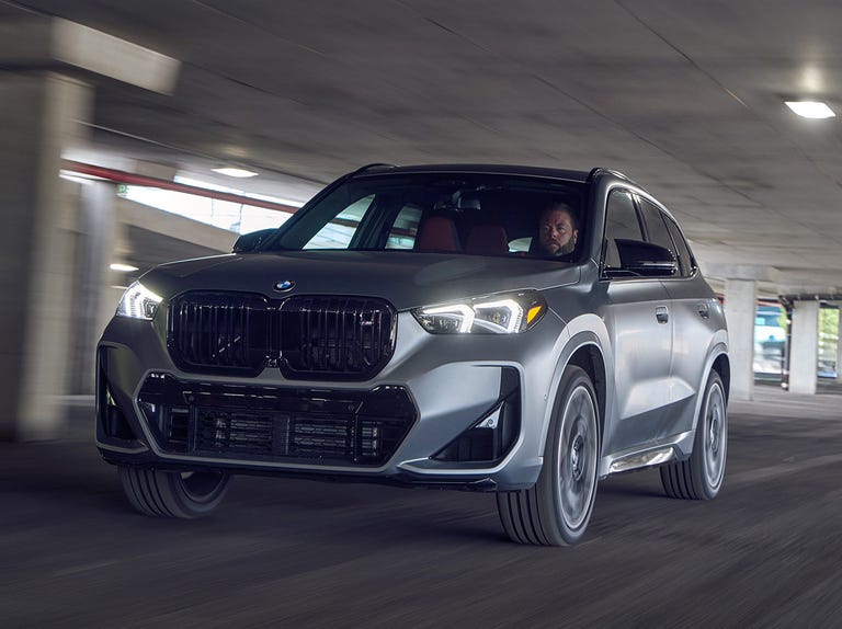 Foto van BMW X1 XDRIVE30E