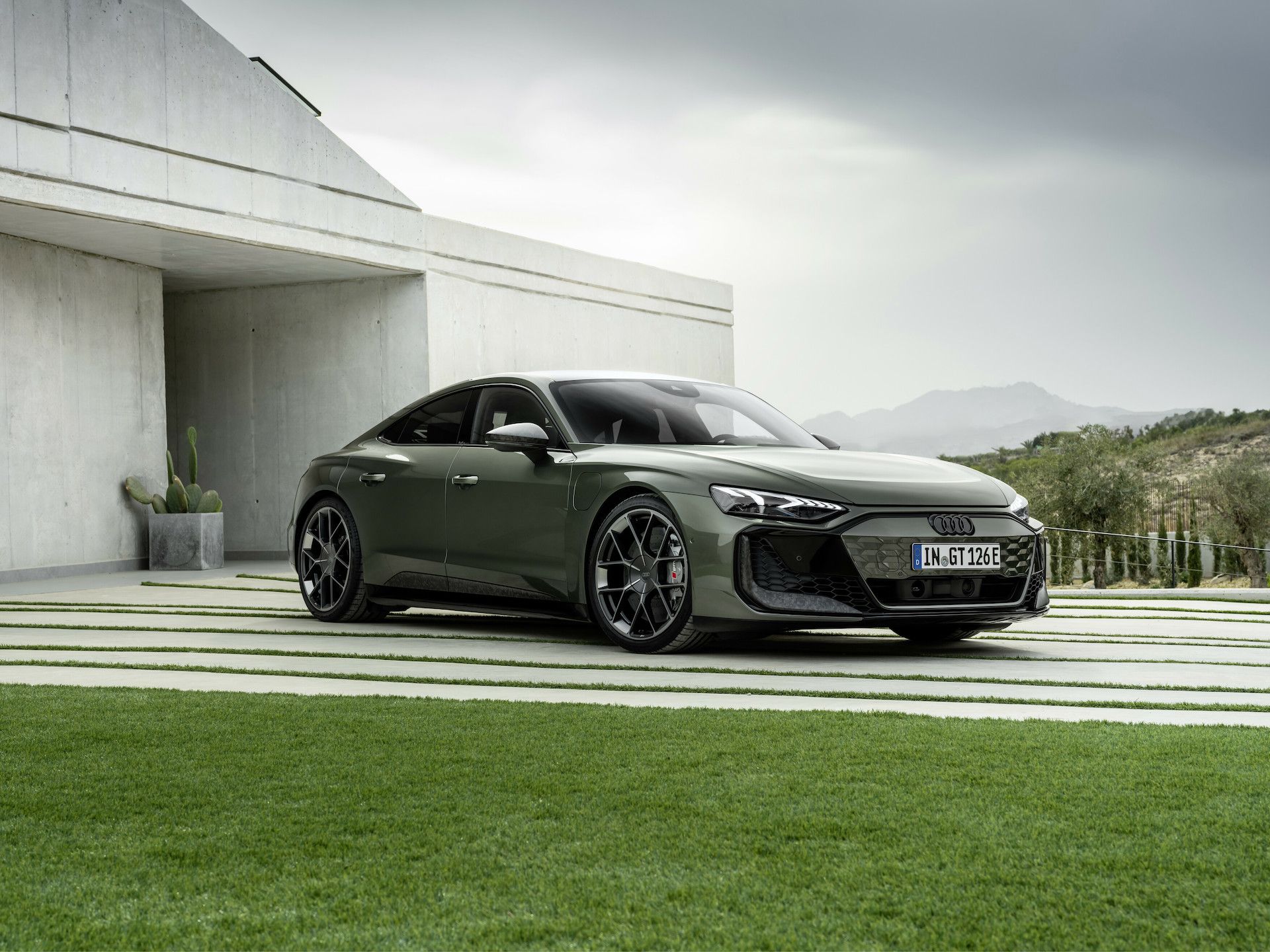 Foto van AUDI S E-TRON GT