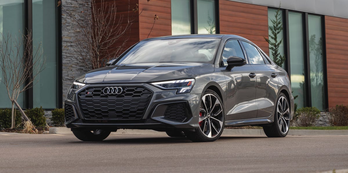 Foto van AUDI S3 LIMOUSINE