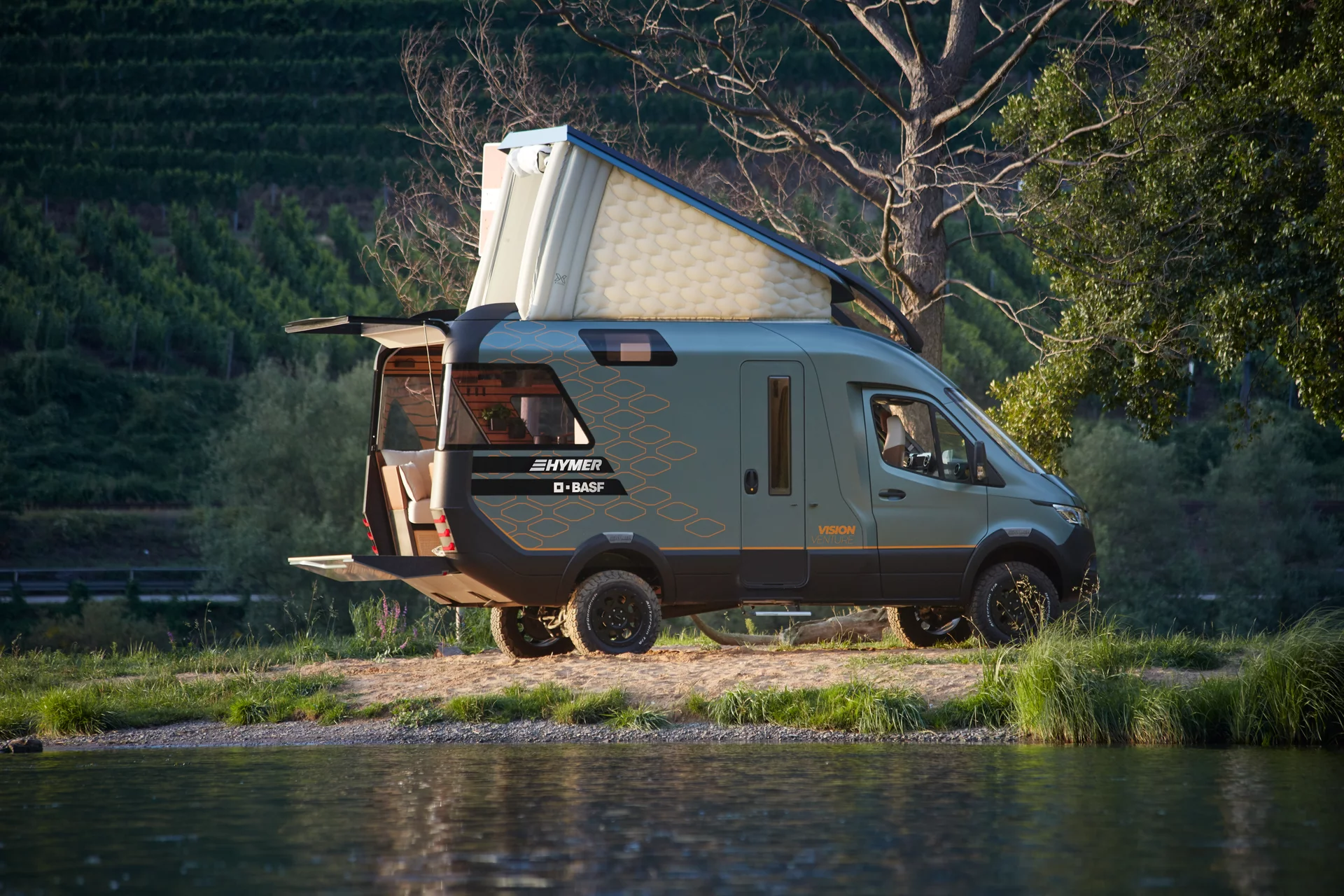 Foto van HYMER VENTURE S
