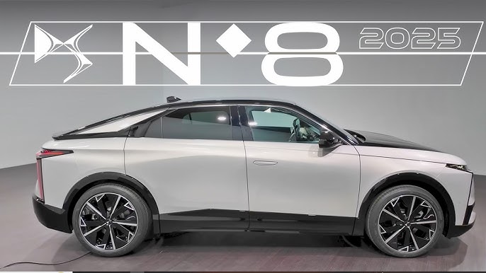 DS Automobiles No 8  2025 - voorkant