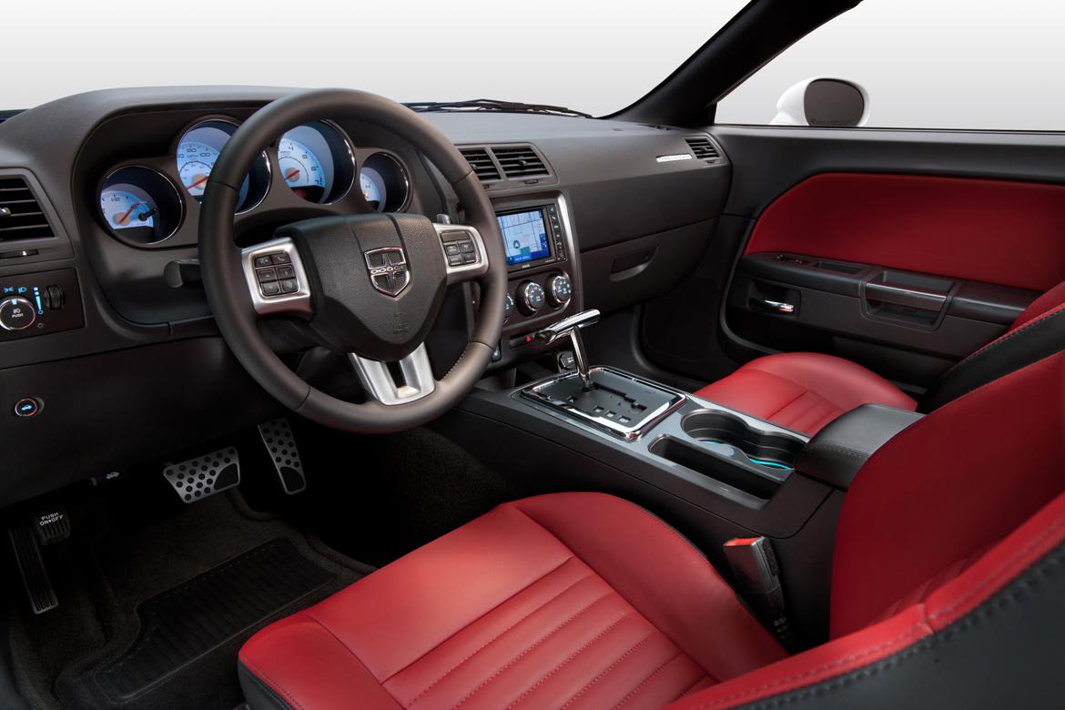Foto van DODGE CHALLENGER R/T SRT