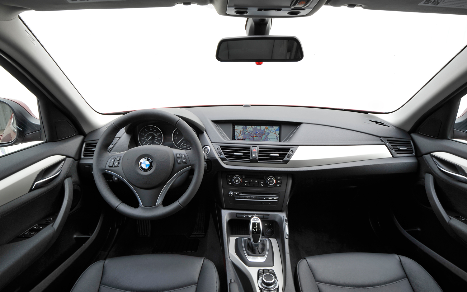 Foto van BMW X1 XDRIVE28I